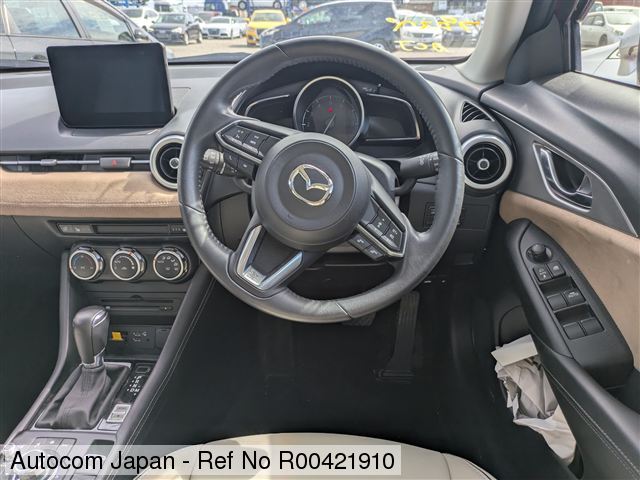 
								Mazda CX-3 full									