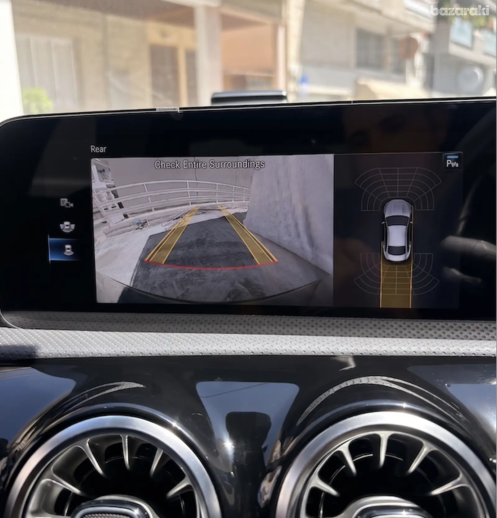 
								Mercedes-Benz CLA200d full									
