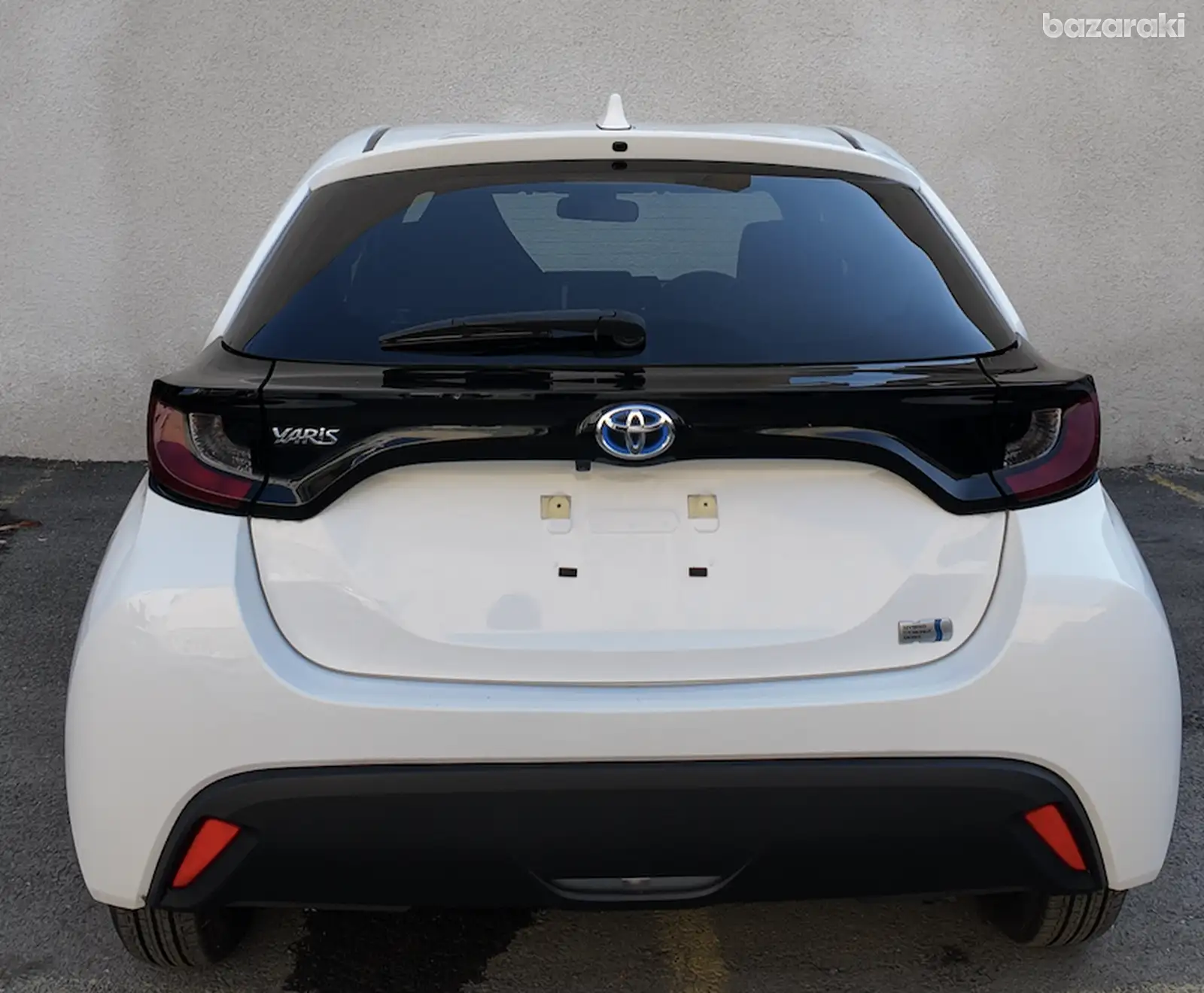 
								Toyota Yaris full									