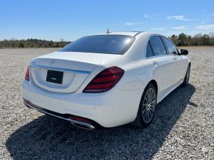 Mercedes-Benz S560