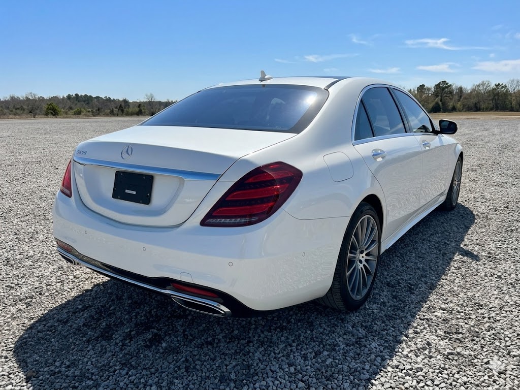 
								Mercedes-Benz S560 full									