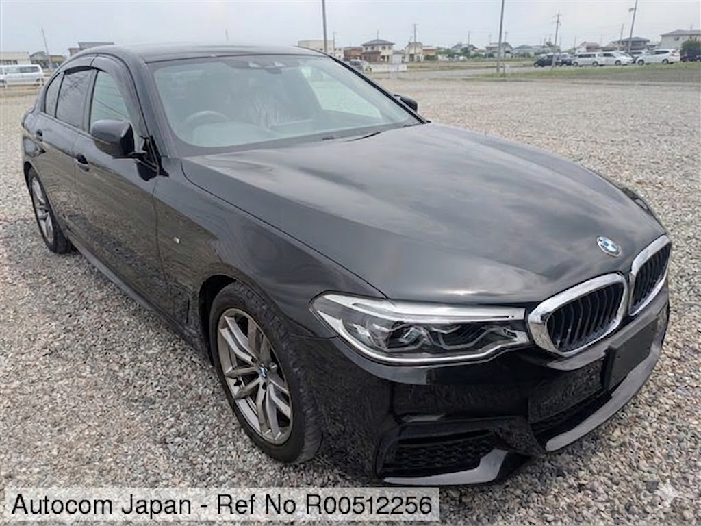 
								BMW 523D xDrive M-Spirit full									
