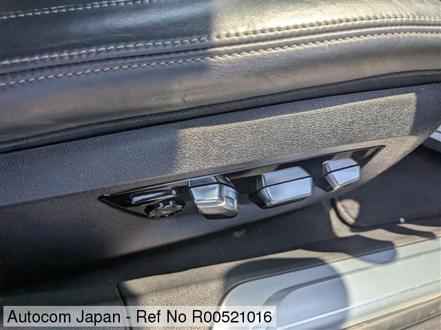 
								BMW 750Li M-sport full									