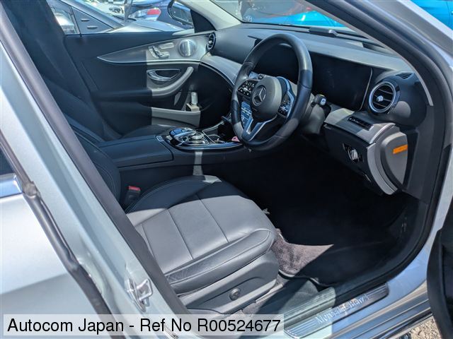 Mercedes-Benz E200