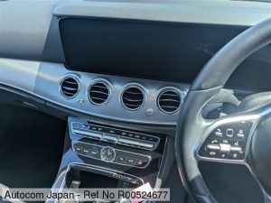 Mercedes-Benz E200
