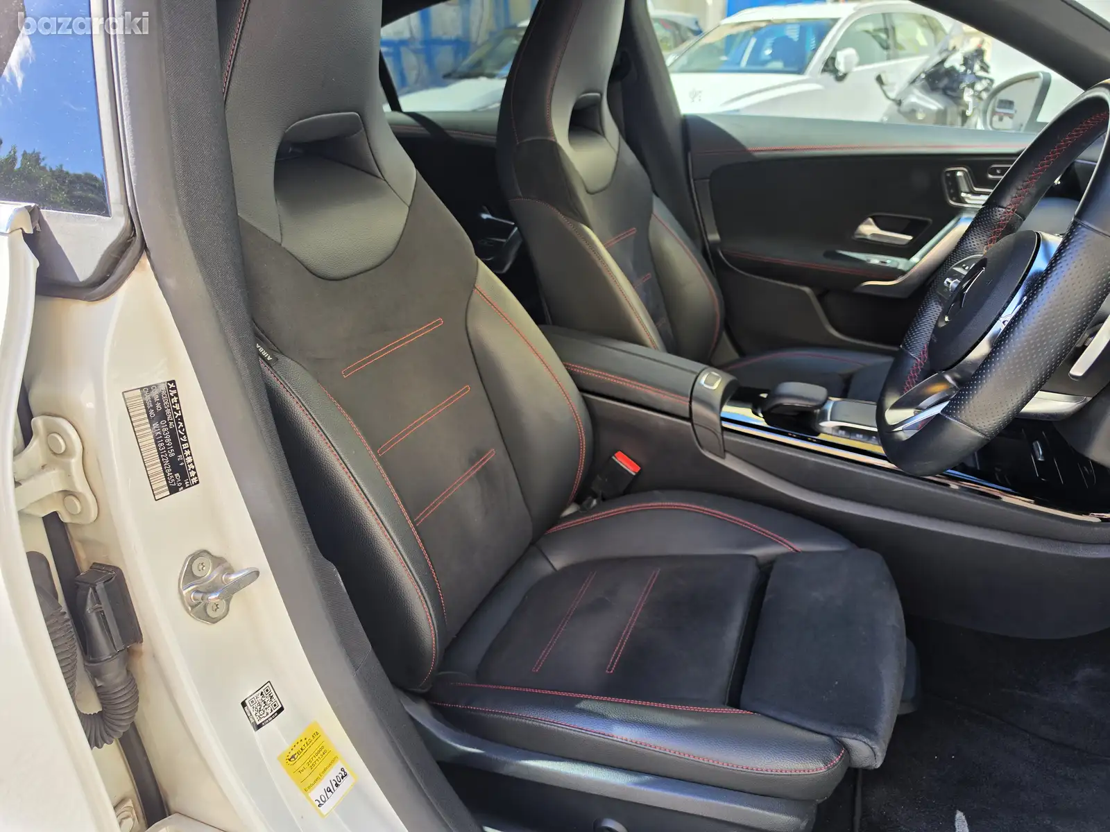 
								Mercedes-Benz CLA200d full									