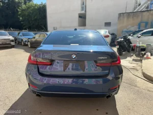 BMW 320i