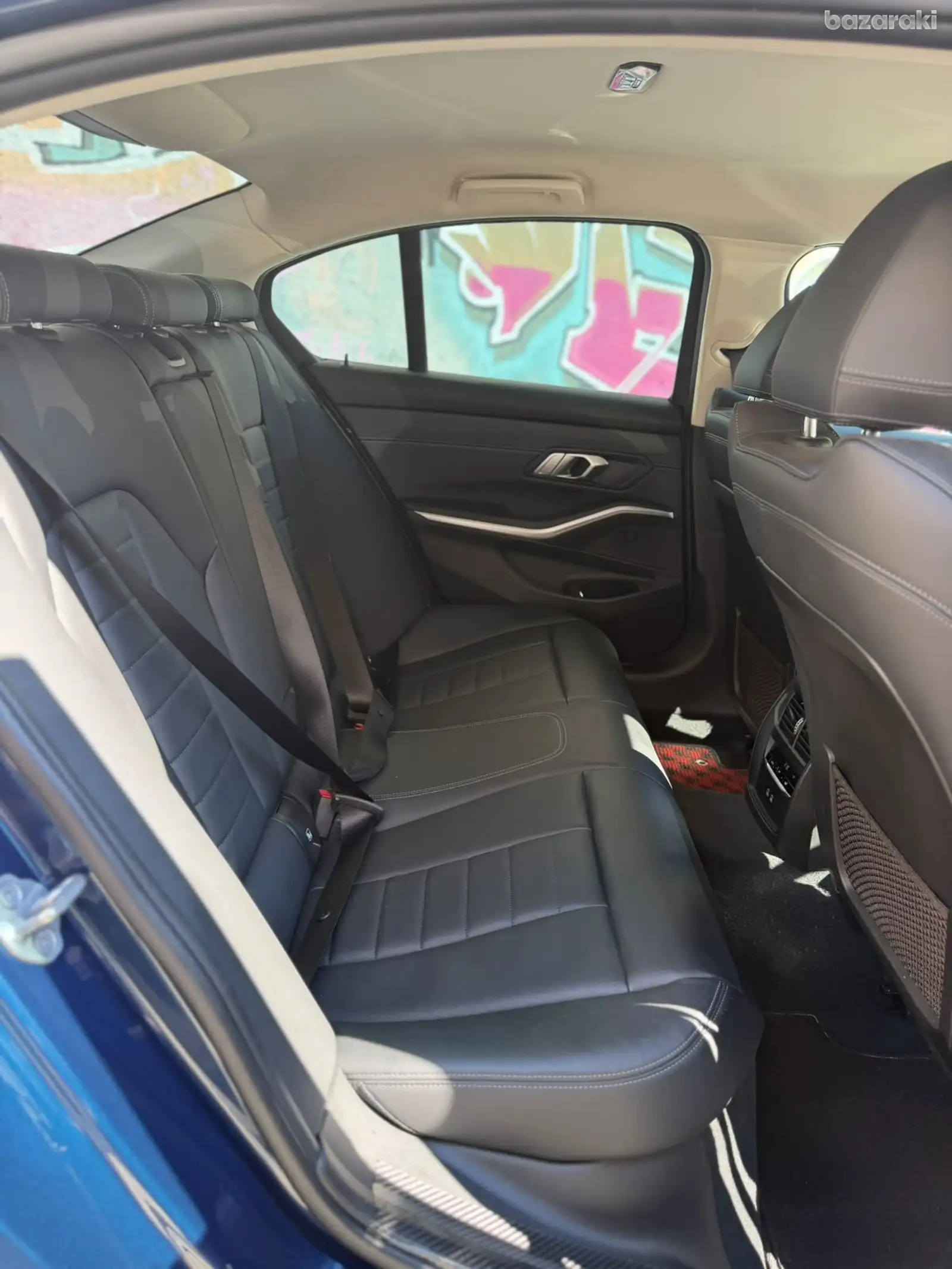 
								BMW 320i full									